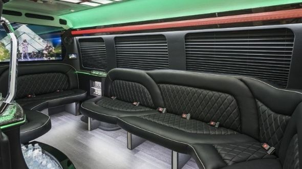 berwyn sprinter limo rental rental